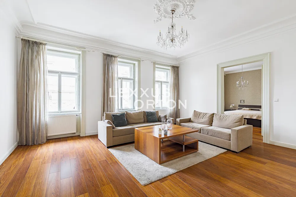 Pronájem bytu 4+1 154 m²